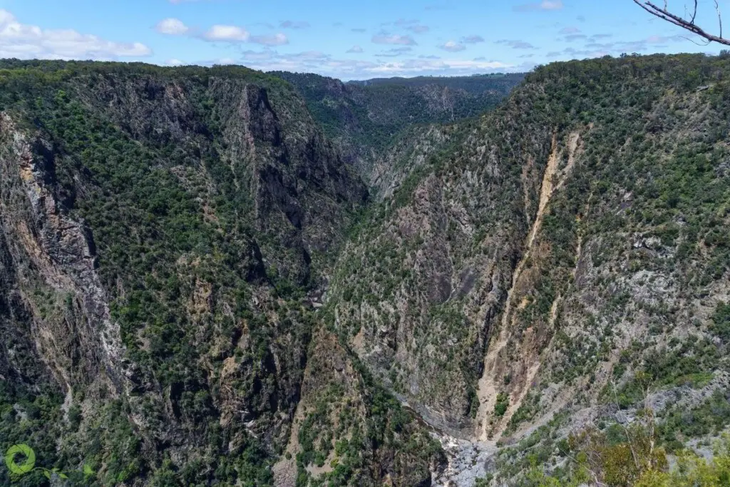A view of Wollomombi Gorge from Eagle Lookout