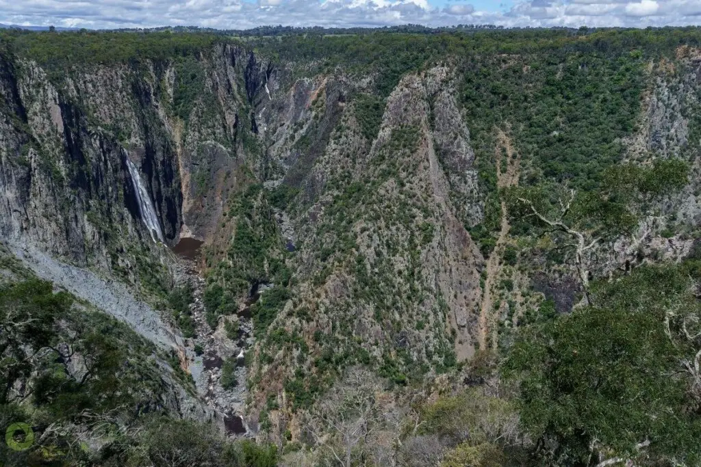 a view of Wollomombi Gorge and Wollomombi Falls
