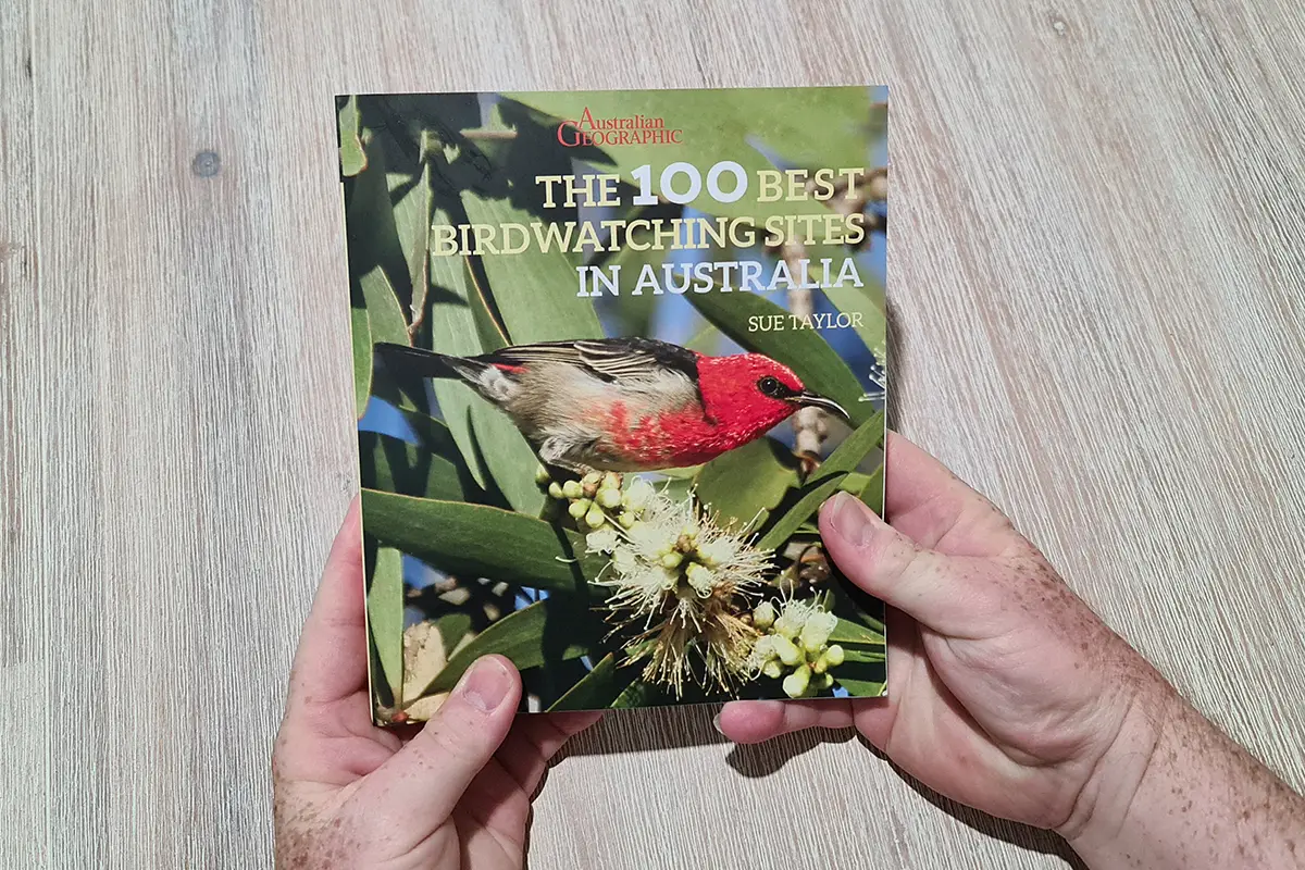 the front cover of The 100 Best Birdwatching Sites In Australia book